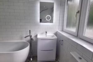 AkwaPlumb Bathrooms, Plumbing & Heating