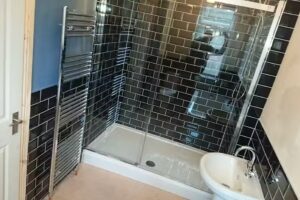 APM PLUMBING AND TILING SERVICES