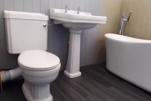 Aqua Plumbing & Maintenance