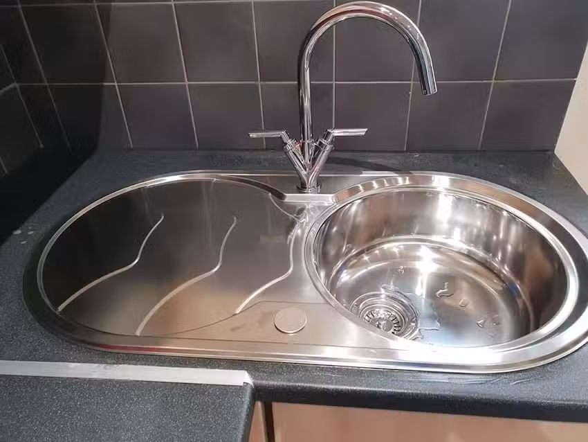 H.M plumbing and heating service