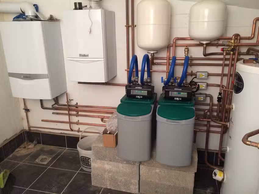 JNR PLUMBING & HEATING LTD