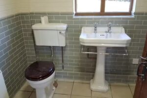 M Hunter (Plumbing & Electrical)