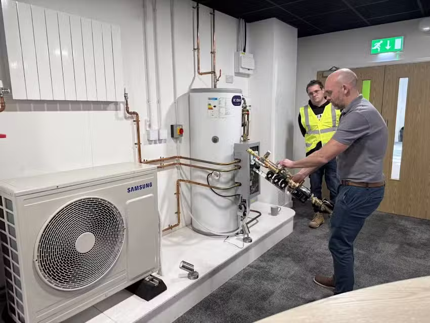 Smart AIM Solutions &ndash; Plumbing & Heating